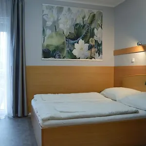 Alfréd Panzió 3* Budapest